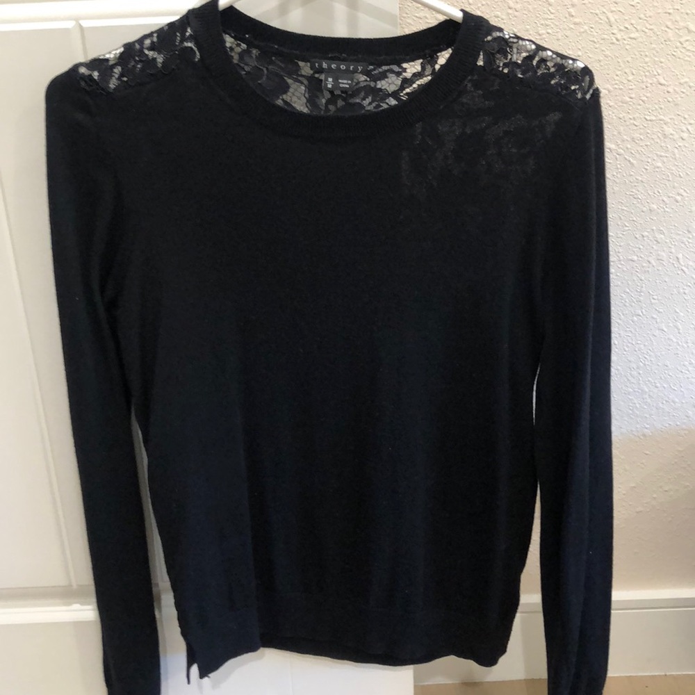 🌼 Theory black cardigan